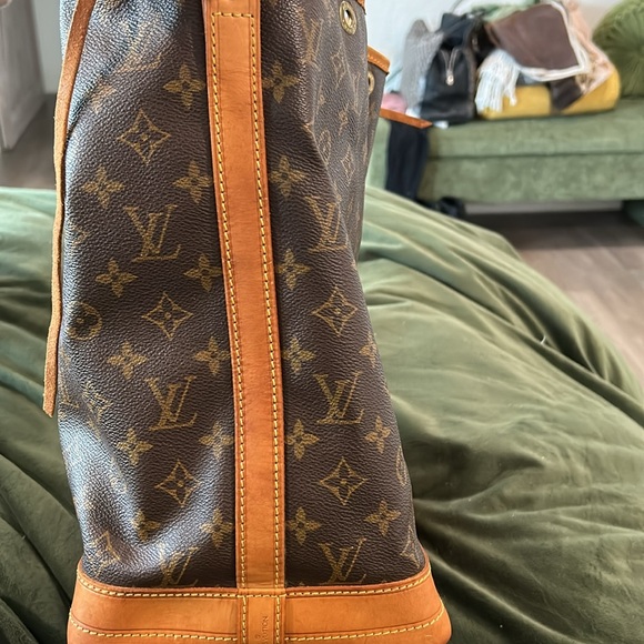 Louis Vuitton Authentic Petit Noe Monogram🤎🤎🤎EUC AR0940 - Picture 13 of 14